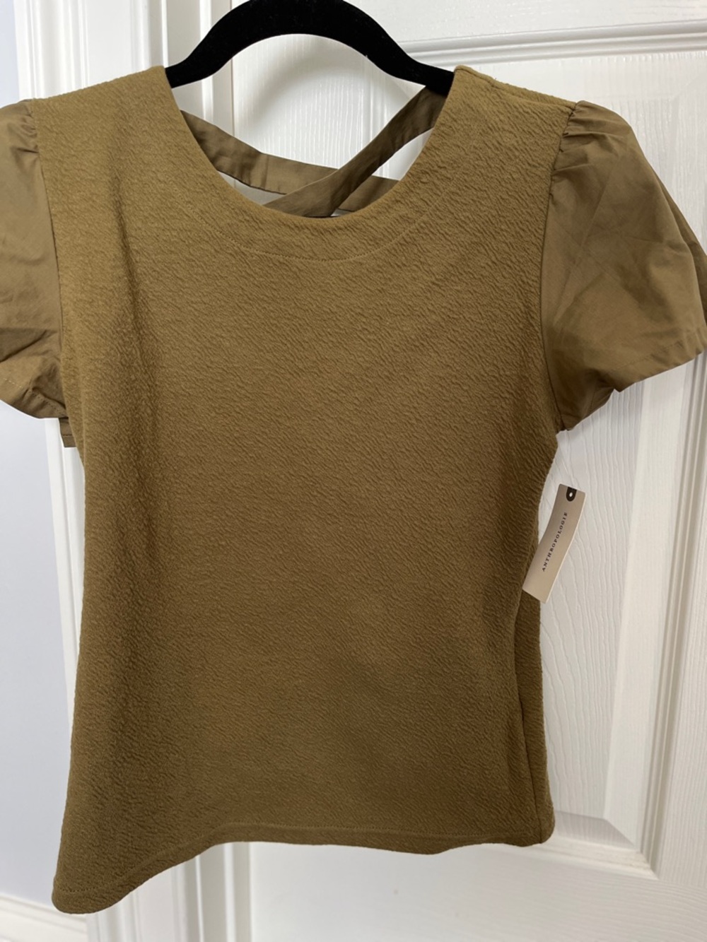 NWT Anthropologie Olive Textured Short-Sleeve Top with Puff Sleeves and detailed